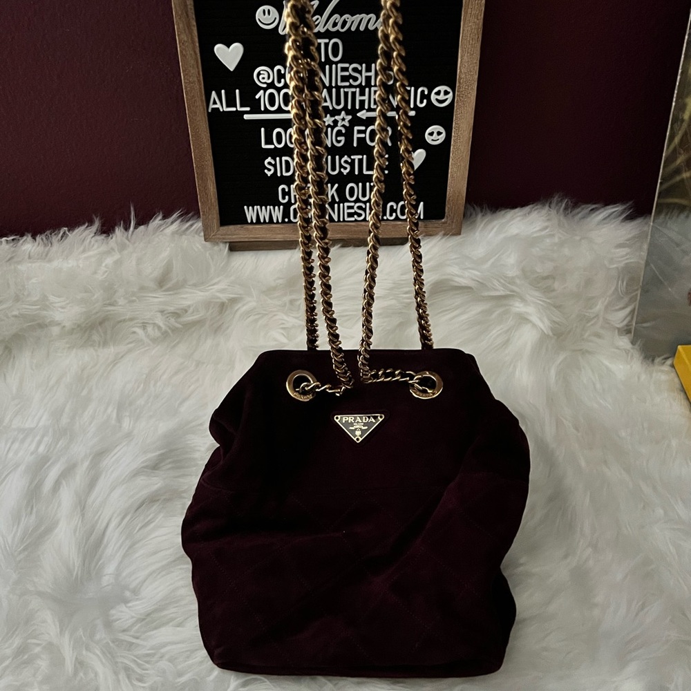 Vintage Prada Suede chain Shoulder bag - Maroon